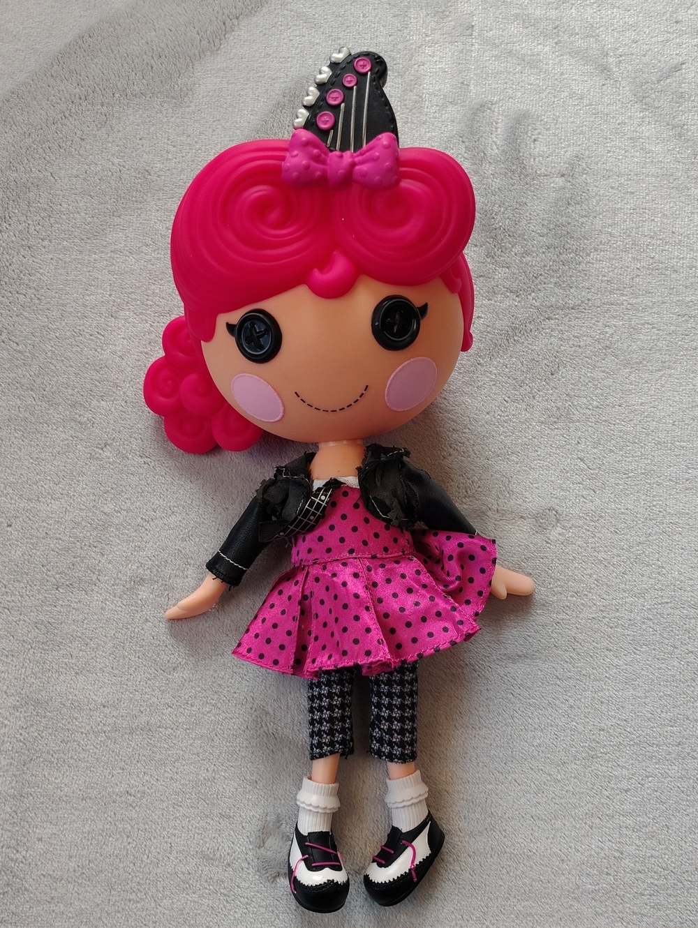 MGA Entertainment Lalaloopsy Strings Pick N Strum Rockabilly Doll